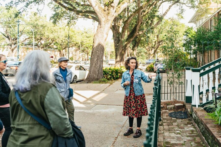 New Orleans: Garden District Guided Walking Tour - The guide makes the difference: from James to Yvonne to Lesley