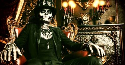 New Orleans Haunted Ghost, Voodoo & Vampire Walking Tour - Where You Begin: 311 Exchange Place and the Oddities Shop Starter