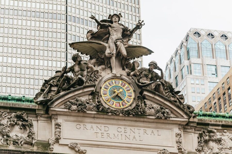 New York City: Superheroes of NYC Guided Walking Tour - Starting at the United Nations and 42nd Street Warm-Up