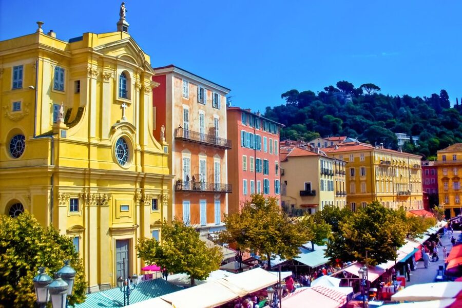 Nice: Old Town Treasures Walking Tour - Starting by the sea: the route begins near Castle Hill