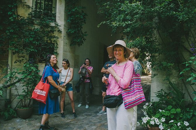 Night Out in Paris: Boho Vibes & City Lights - A Paris Night Walk Focused on Saint-Germain and the Latin Quarter
