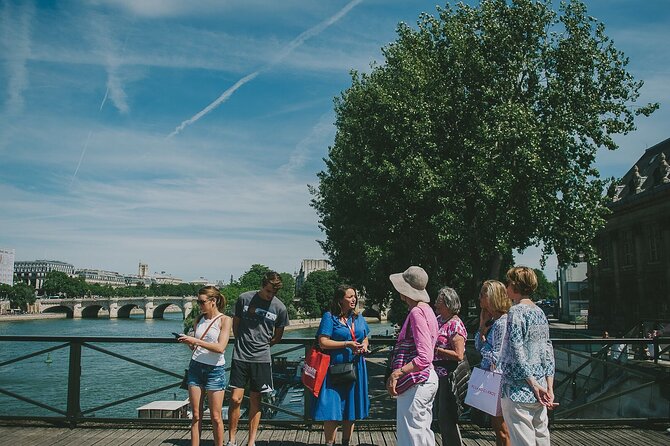 Night Out in Paris: Boho Vibes & City Lights - Food, Photos, and Pacing: How to Make This Work at Night