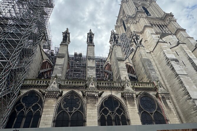 Notre-Dame Cathedral Access and Outdoor Walking Tour - Price and value: paying for the guide when entry is free