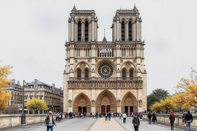 Notre-Dame Cathedral Access and Outdoor Walking Tour - Dress code rules: simple, but they can stop your visit