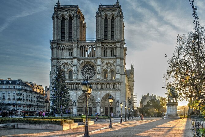 Notre Dame Guided Tour with Scheduled Group Access Option - Notre-Dame Exterior Stops: Gargoyles, Flying Buttresses, and Photo Time