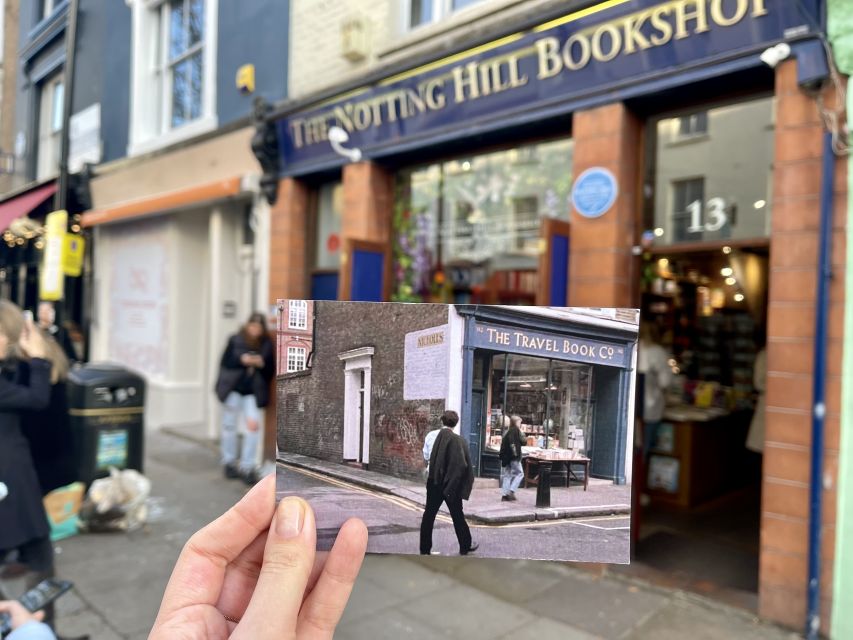 Notting Hill Walk Celebrities and Film Locations- London - The real Notting Hill movie stops: Blue Door, bookshop, and the protected garden
