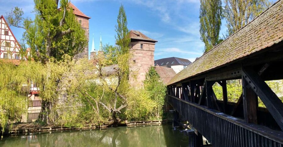 Nuremberg: Old Town Guided Walking Tour - St. Sebaldus Church and Tiergärtnertorplatz: Medieval Landmarks You Can Actually Place