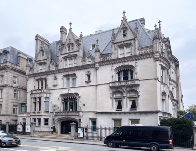 NYC: Fifth Ave Gilded Age Mansions Guided Walking Tour - Morning opener: Sherman Monument and the Pulitzer Fountain reset your eye