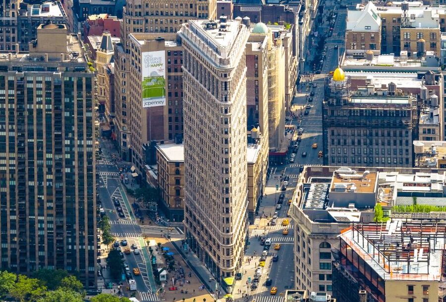 NYC: Walking Tour with Local Guide and 30+ Top NYC Sights - What You’re Really Buying for $58 in New York