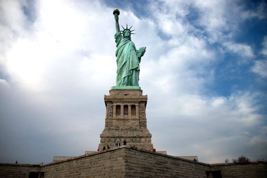 NYC: Wall Street and Financial District Walking Tour - Wall Street Proper: The Historic Streets and Key Sites Outside