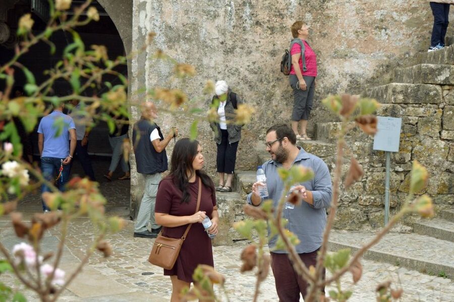 Óbidos: Medieval Tales & Secrets Spots Guided Walking Tour - Joséfa de Óbidos and the female-art story you’ll remember