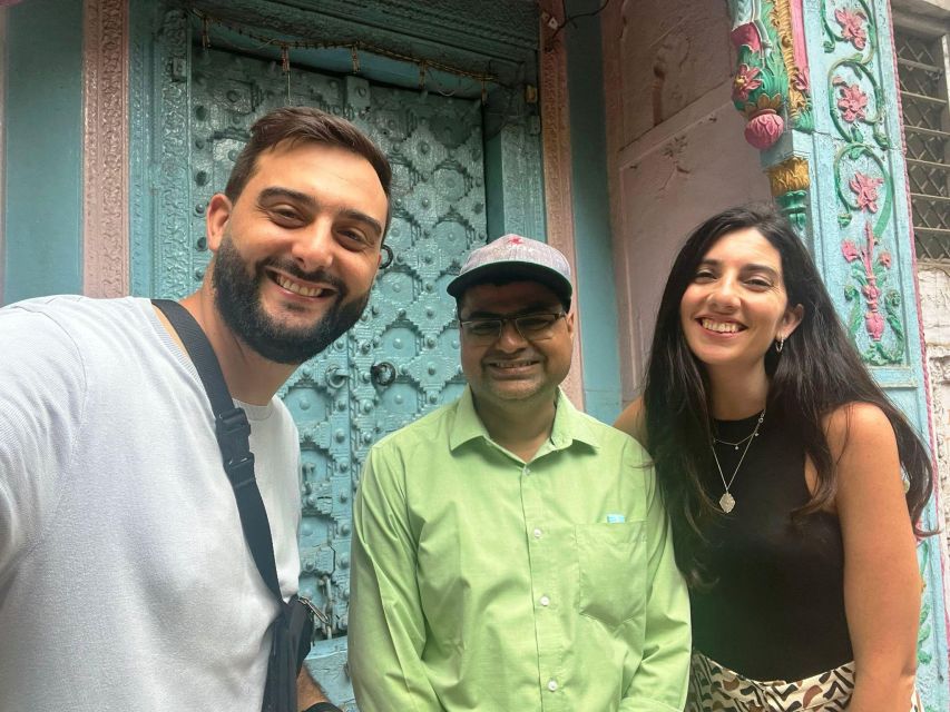 Old Delhi: Spices, Heritage and Bazaars Walking Tour - Old Delhi in 3 hours: why this route works