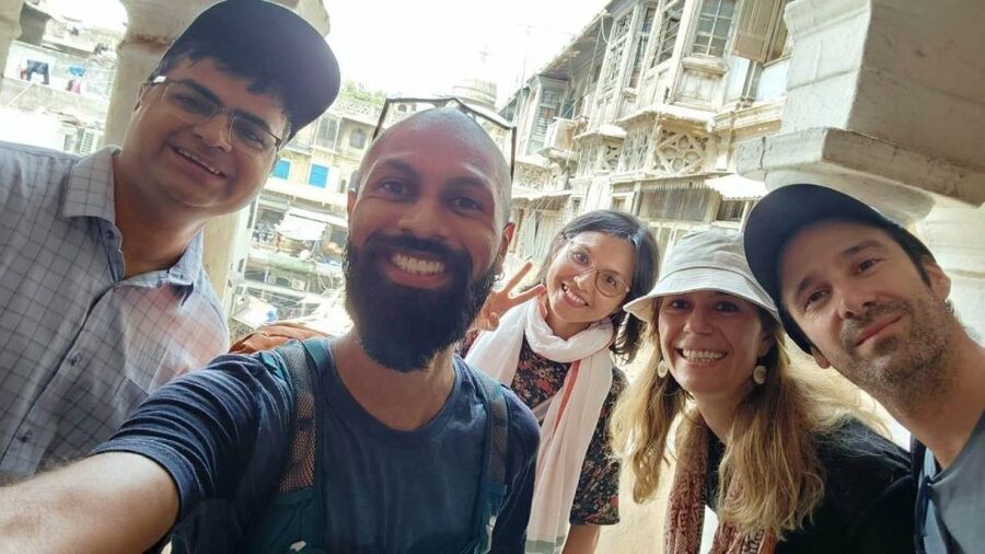 Old Delhi: Spices, Heritage and Bazaars Walking Tour - Tea and street-food stops: what you may taste along the way