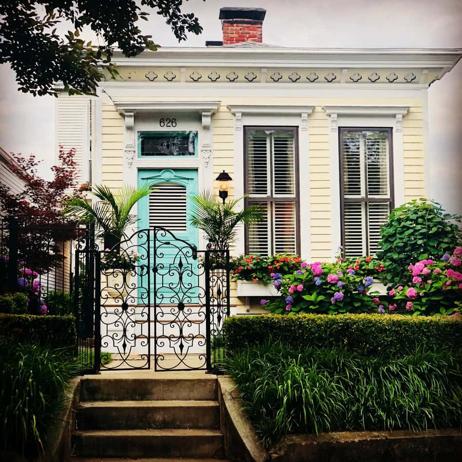 Old Louisville: History and Architecture Walking Tour - Spotting Victorian styles on the walk: what the guide helps you see