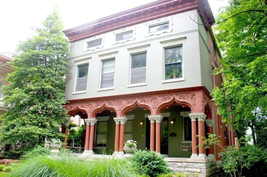 Old Louisville: History and Architecture Walking Tour - Pace, comfort, and who this tour fits best