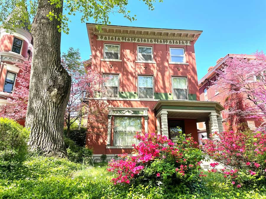 Old Louisville: History and Architecture Walking Tour - Should you book the Old Louisville History and Architecture Walking Tour?