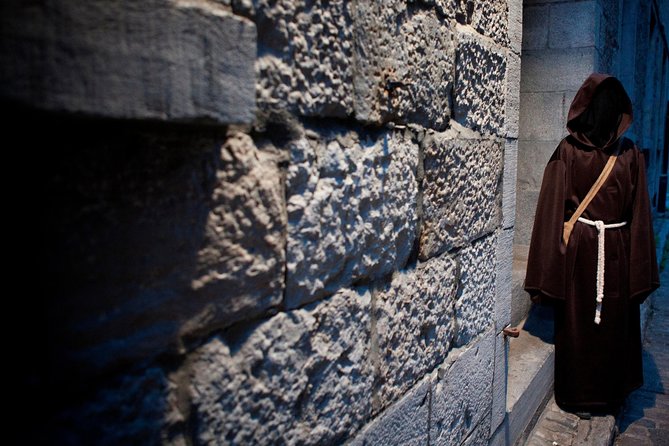 Old Montreal Ghost Walking Tour - What the Tour Feels Like on the Ground (Not Just on Paper)