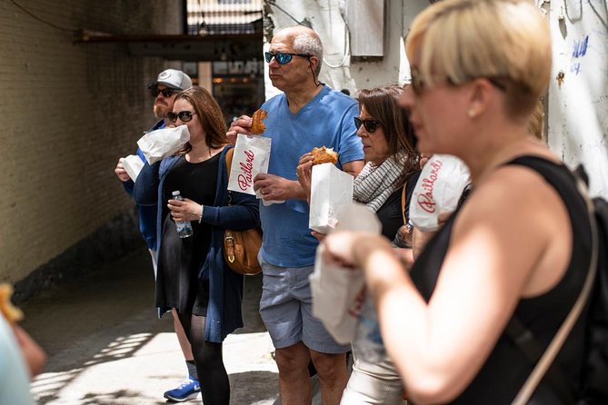 Old Quebec City Food Tour with 10+ Autentic Local Tastings - Should you book this Old Quebec food tour?