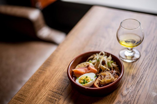 Old Quebec City Food Tour with 10+ Autentic Local Tastings - Meeting points and walking tips: where you start, where you end