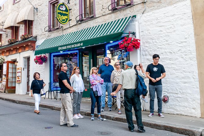 Old Quebec Classique Walking Tour with Funicular - Guides and group size: what small means for your day