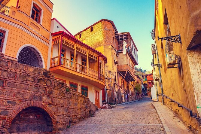 Old Tbilisi Tour: Private Walking Tour With Wine Tasting - Jan Shardeni Street (Chardin Street): color, coffee-scented night energy, and late hours