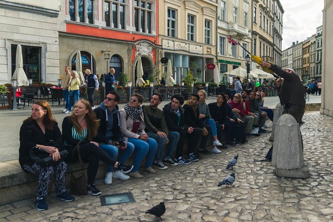 Old Town Krakow & Wawel Castle Walking Tour - Meeting Point at Kraków Barbican: Starting Without Stress
