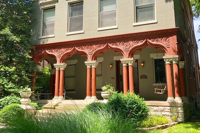 ORIGINAL Old Louisville Walking Tour seen in The New York Times! - Meeting point on West Ormsby and S 4th: plan for the start