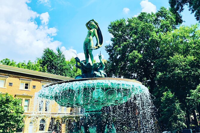 ORIGINAL Old Louisville Walking Tour seen in The New York Times! - Central Park with Olmsted design: where the walk cools down
