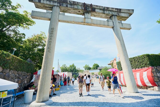 Osaka Castle Walking Tour and Castle Tower Admission - Meeting Point and Timing: Where to Start and How to Finish Strong