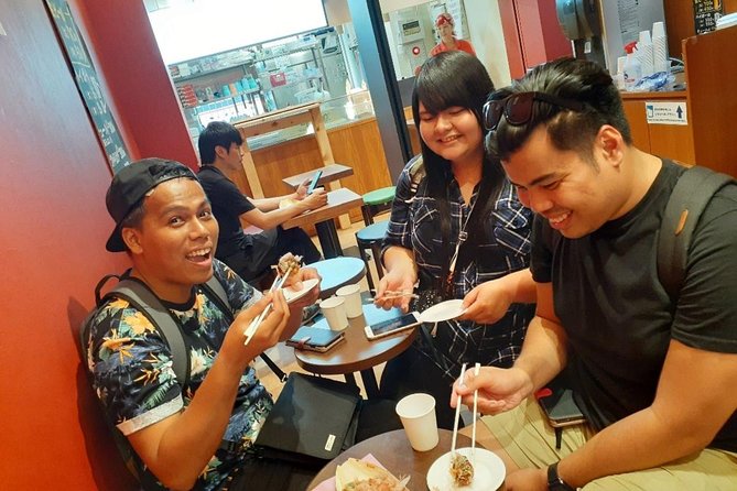 Osaka Local Foodie Walking Tour in Dotonbori and Shinsekai - Stop 3: Dōgu-ya-suji in Dotombori (plus the knife-shop side quest)