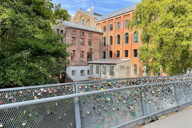 Oslo Grünerløkka Food & Culture Walking Tour - Walking logistics: 2.5 hours, stairs, and good pacing