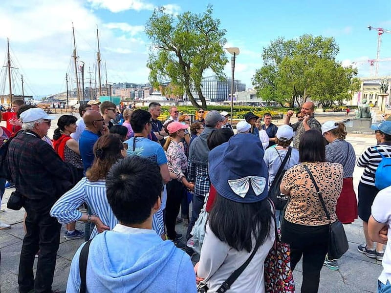 Oslo: Guided Walking Tour of Central Oslo with Local Guide - Key highlights to look forward to