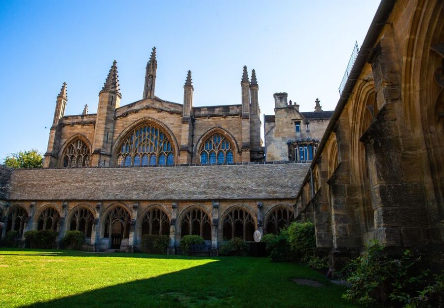 Oxford: Harry Potter Walking Tour Including New College - How Oxford’s Stone Cloisters Turn into Movie Mood
