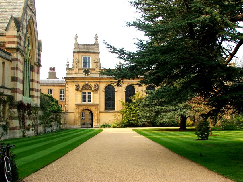 Oxford: Official University and City Walking Tour - Price and what $40 buys you in real terms