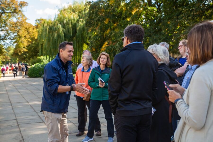 Oxford: University and City Walking Tour with Alumni Guide - Oxford University landmarks you’ll notice right away: Bodleian, Trinity, Radcliffe Camera, St Mary