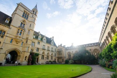 Oxford: University and City Walking Tour with Alumni Guide - Inside the oldest college connections: All Souls, Oriel, Hertford, Merton, and more
