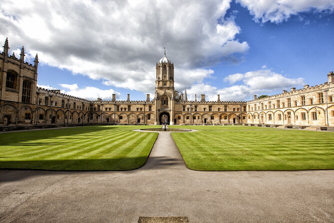 Oxford University Walking Tour by Alumni™ & Optional New College - Stop 6: Radcliffe Camera and Why the Name Confuses People