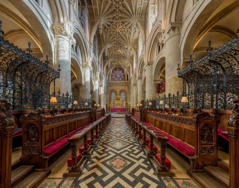 Oxford: University Walking Tour with Christ Church Visit - Walking Pace, Small Groups, and What to Expect Day-of