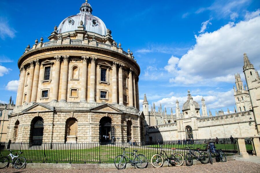 Oxford: University Walking Tour with Christ Church Visit - Sheldonian Theatre and Student Ceremonies You’ll Actually Understand
