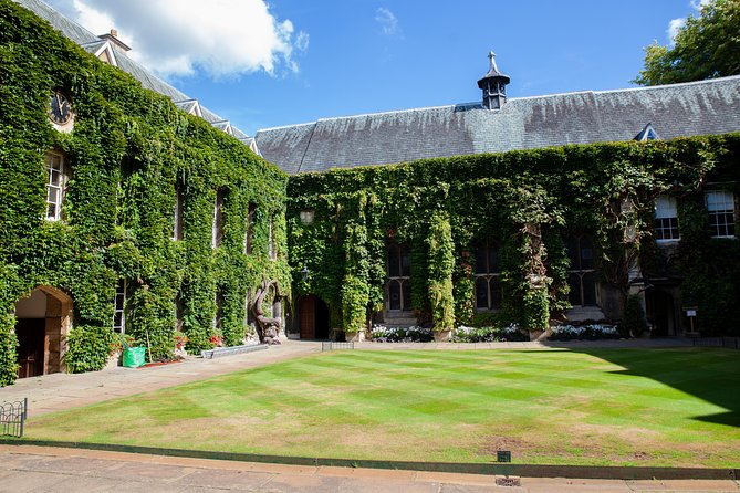 Oxford University Walking Tour With University Alumni Guide - The Bodleian Library and Weston Library: book power in two styles