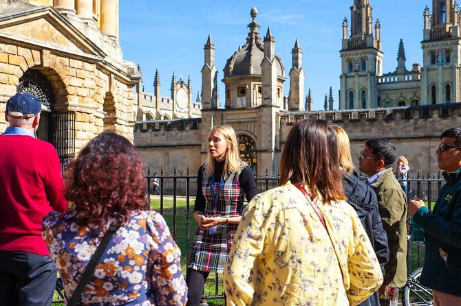 Oxford University Walking Tour With University Alumni Guide - Meeting points, pickup options, and how to avoid a bad start