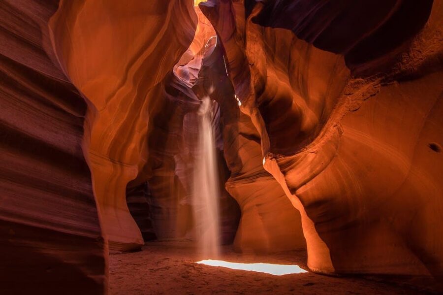 Page: Lower Antelope Canyon Walking Tour with Navajo Guide - Color, light, and photos: how guides help you get the shots