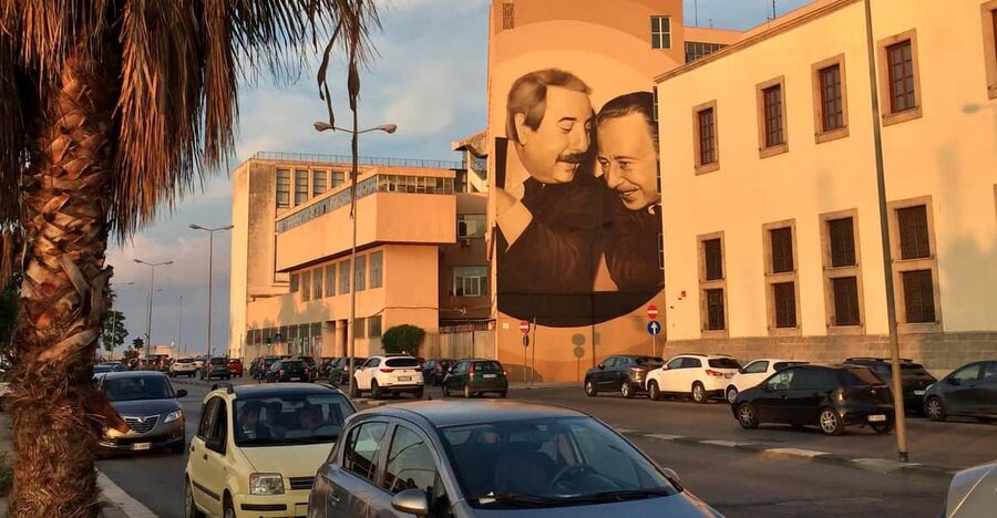 Palermo: Anti-Mafia Heroes Evening Walking Tour - Walking Palermo’s La Kalsa with Falcone and Borsellino in view