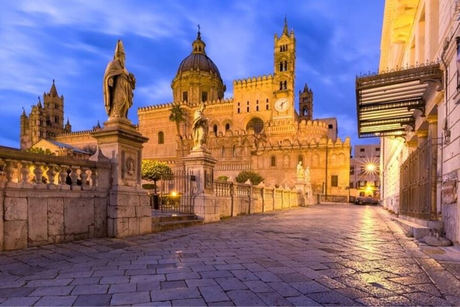 Palermo : Historic Markets & monuments Walking Tour - Price and value of a 3-hour markets-and-monuments walk