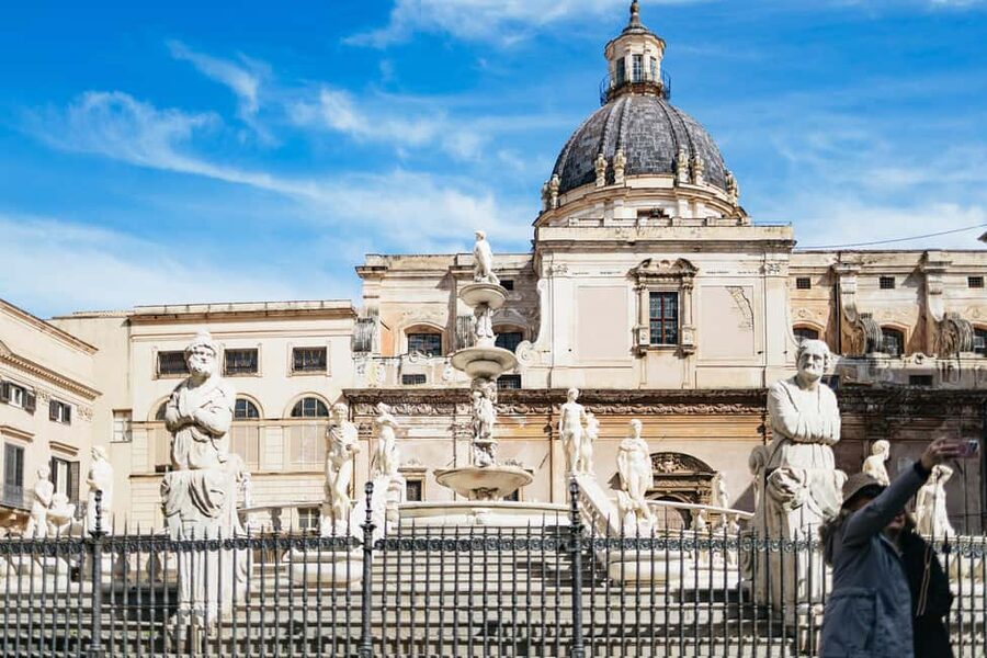 Palermo: Street Food and History Walking Tour - Porta Carini to the Capo Market: this is where the tour earns its keep