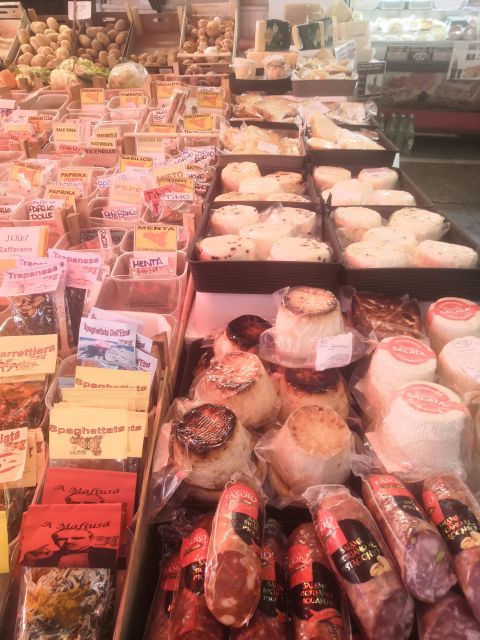 Palermo: Street Food Walking Tour at Sunset - Quattro Canti and Fontana della Pretoria: landmark stops that make the food make sense