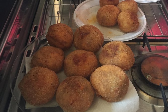 Palermo Walking Tour and Street Food - Stop 4: Dainotti’s da Arianna friggitoria (45 minutes, ticket included)