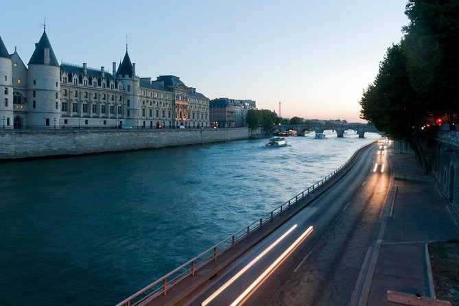 Paris by Night Walking Tour: Ghosts, Mysteries and Legends - St-Germain-l’Auxerrois and the St. Bartholomew’s Day Massacre