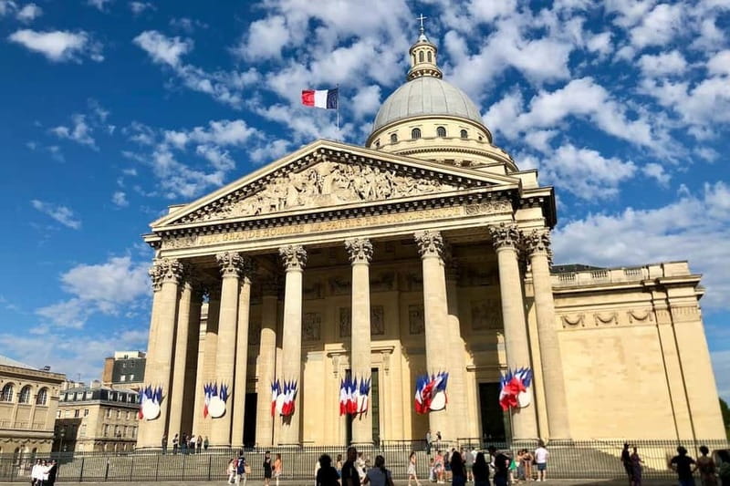 Paris: Emily inspired walking tour - Languages, Group Size, and the Pace That Makes It Work