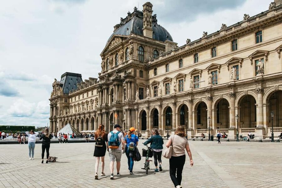 Paris: Emily TV Show Locations Guided Walking Tour - Quick hits: what makes this tour fun